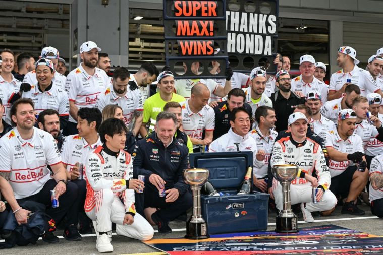 F1: Verstappen (Red Bull) remporte le GP du Japon devant les McLaren