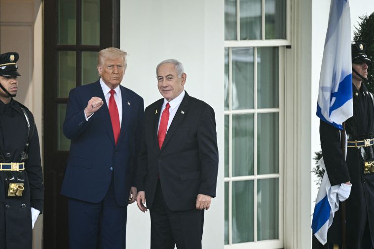 Trump assure que les États-Unis sont en discussion \