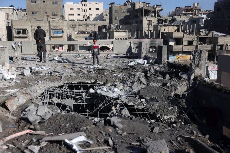 Gaza: Macron dit à Abbas qu'il faut \
