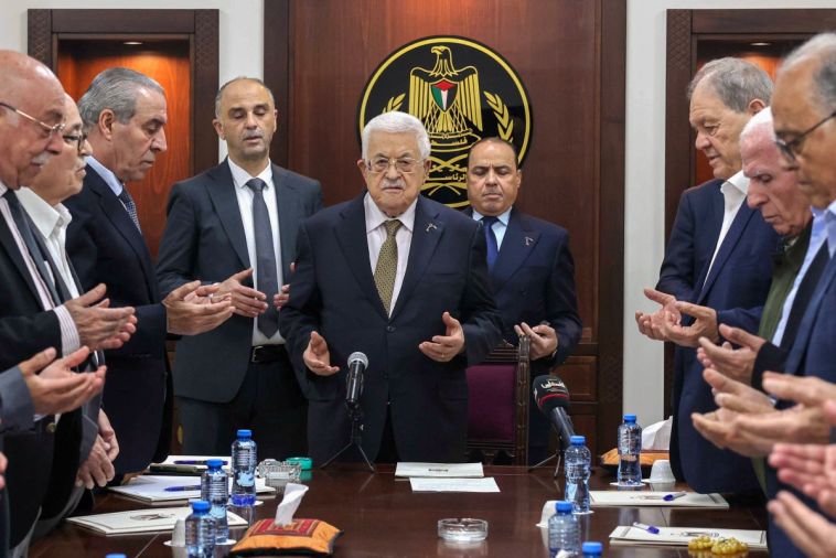 Mahmoud Abbas nomme son potentiel successeur