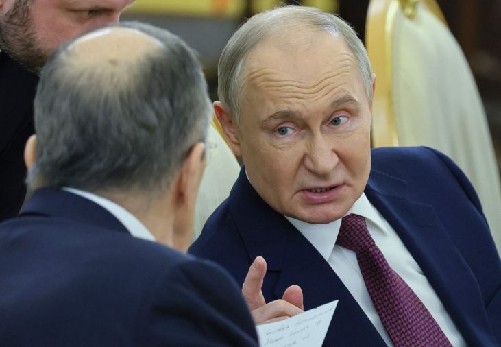 Ukraine: la trêve de trois jours ordonnée par Poutine entre en vigueur