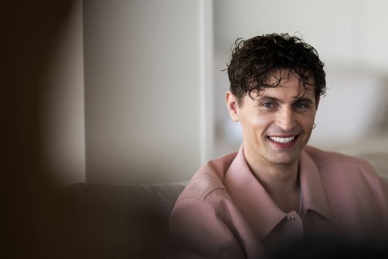 Raphaël Quenard, l’artiste du moment, insuffle son énergie à Cannes
