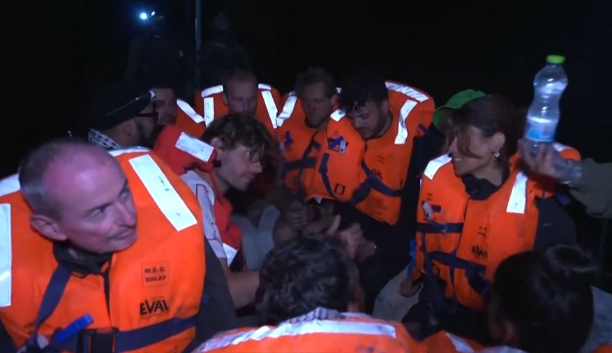 Bateau pour Gaza: deux Français encore détenus en Israël, selon le média Blast