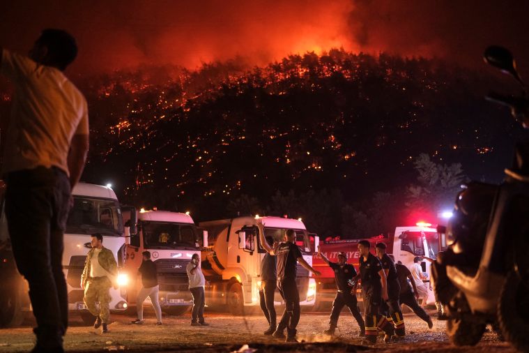Turquie: quatre incendies majeurs toujours en cours