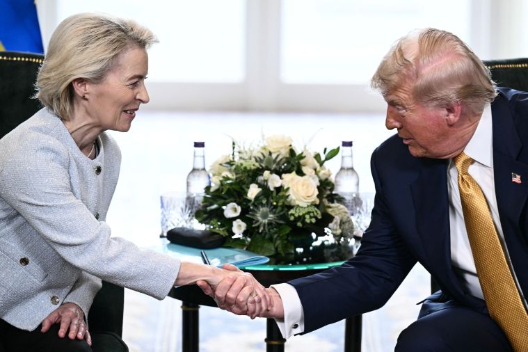 Trump et Von der Leyen arrachent \