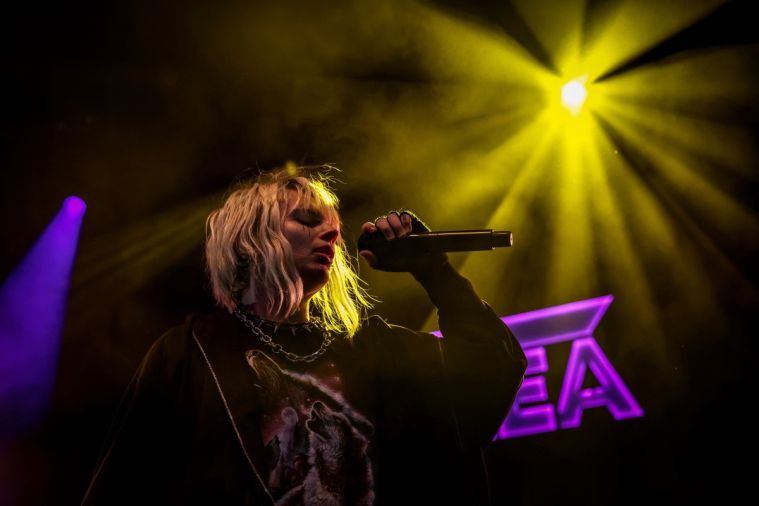 Théa, la nouvelle étoile punk qui file vers l’Olympia
