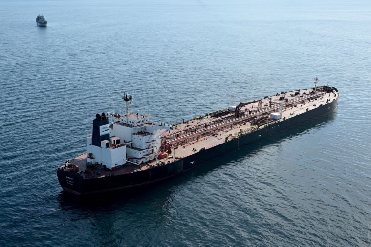 L'Ukraine revendique l'attaque de deux pétroliers de la flotte fantôme russe en mer Noire