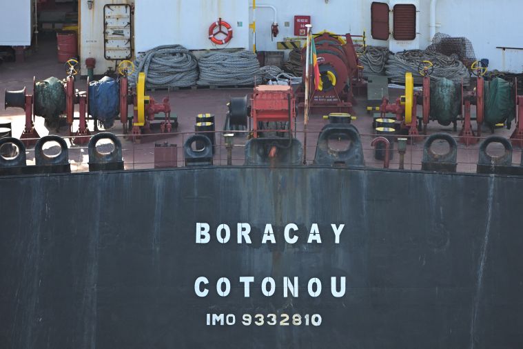 Le pétrolier de la flotte fantôme russe arraisonné par la France a repris la mer