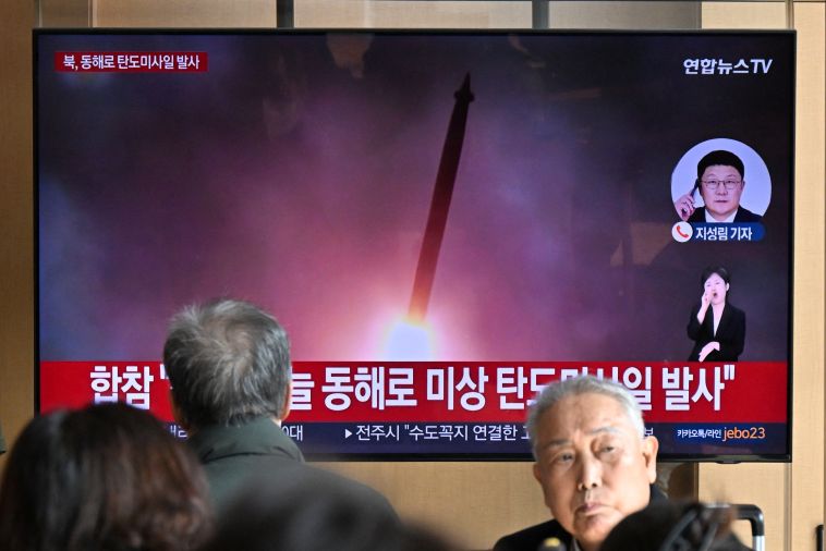 La Corée du Nord tire un missile balistique vers la mer du Japon