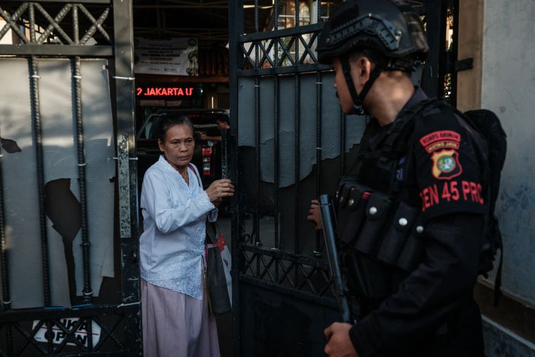 Indonésie : deux explosions font plus de 50 blessés dans un lycée de Jakarta