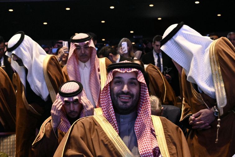 L'Arabie saoudite maintient une politique de dépenses déficitaires pour soutenir ses réformes