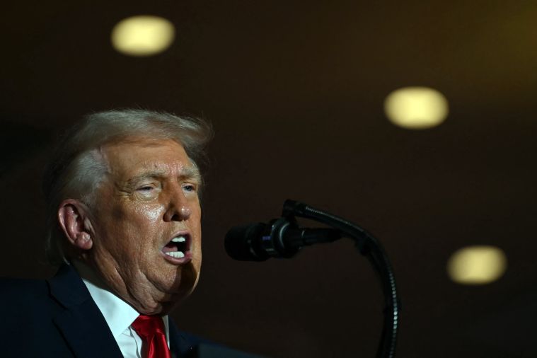 Trump «extrêmement frustré» par l'Ukraine et la Russie, veut «des actes» pour la paix