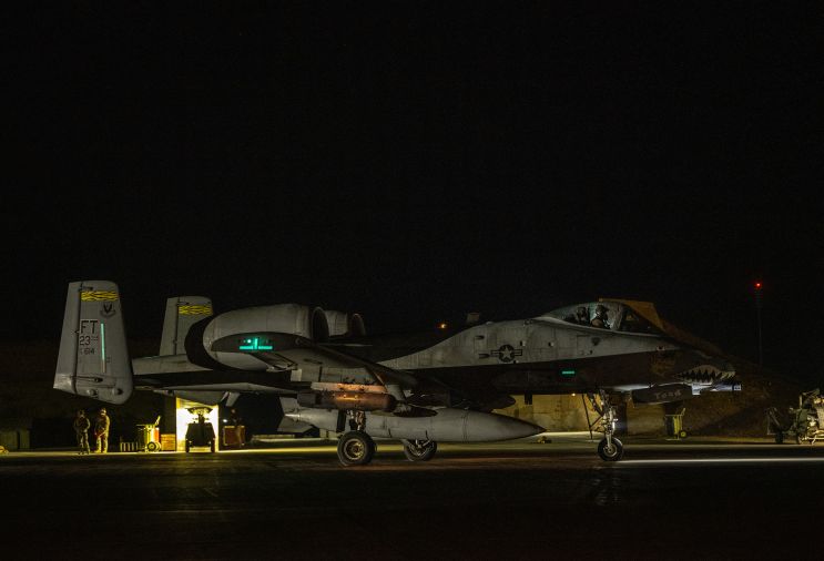 Syrie: au moins cinq jihadistes de l'EI tués dans les «représailles» américaines