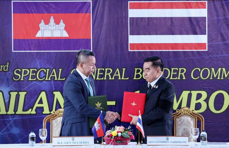 Trump félicite les dirigeants thaïlandais et cambodgiens pour le cessez-le-feu