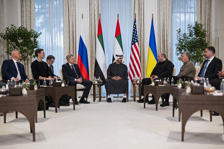 Les pourparlers sur l'Ukraine à Abou Dhabi se sont tenus dans un «esprit constructif»