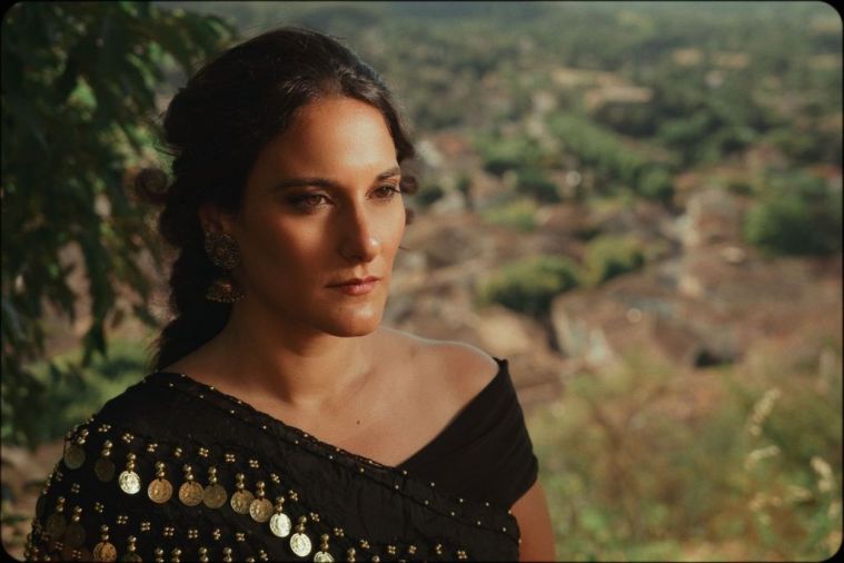 «Middle», premier EP de Chrystelle: l’entre-deux le plus proche de l’âme
