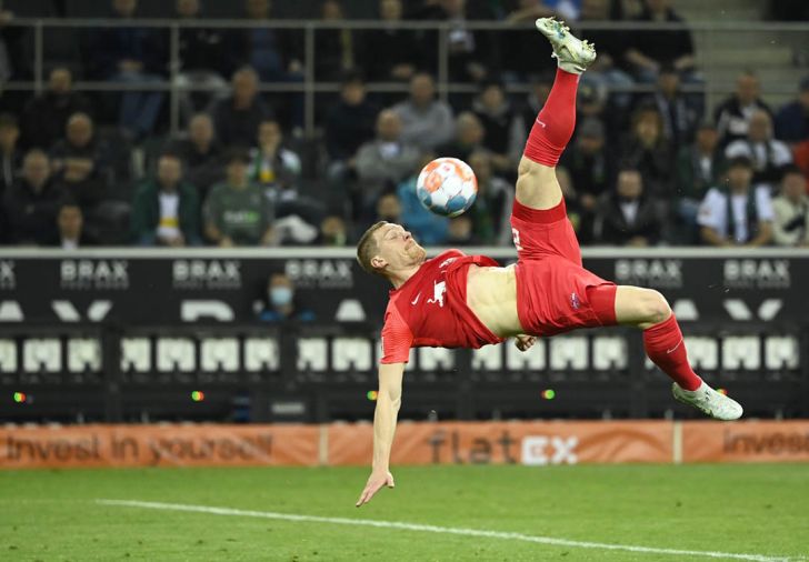 Leverkusen fait le break, Leipzig cale au pied de la C1