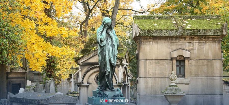 Les femmes qui dorment au Père Lachaise