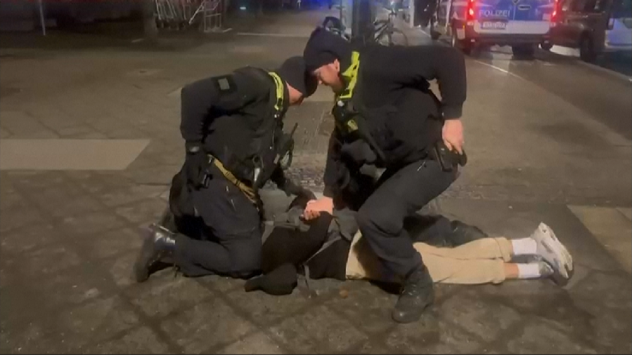 Le suspect syrien de l'attaque au couteau à Berlin voulait \