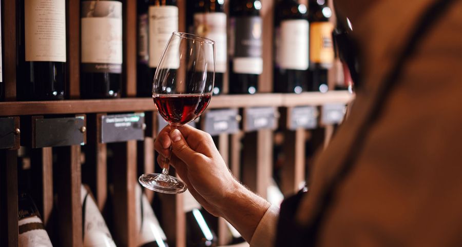 Vin mal conservé, plaisir gâché: les règles d’or des sommeliers