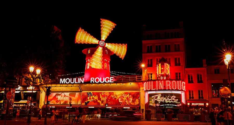 Les ailes du Moulin Rouge reprennent enfin leur envol