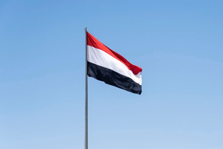 Yémen: les forces gouvernementales disent avoir repoussé une attaque d'Al-Qaïda, neuf morts