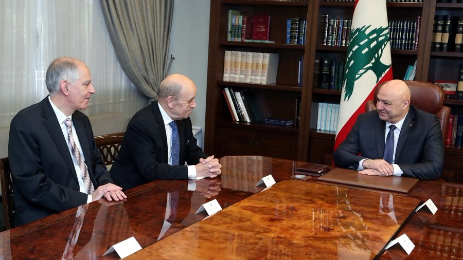 Le Drian en tournée diplomatique au Liban