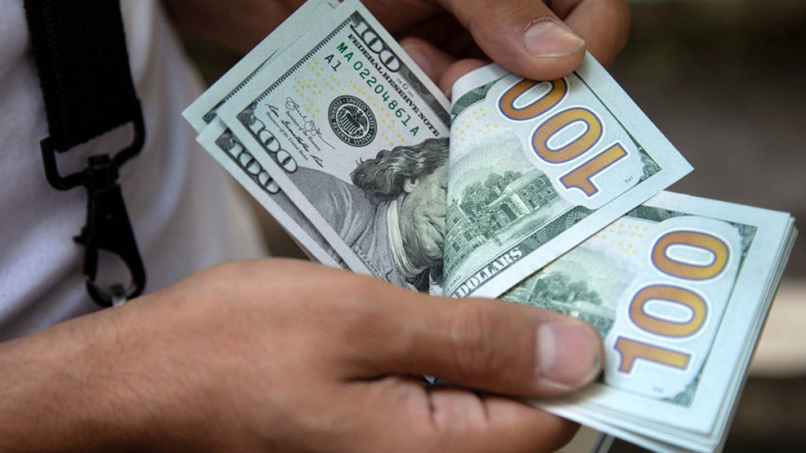 Le dollar atteint la barre des 46.000 LL