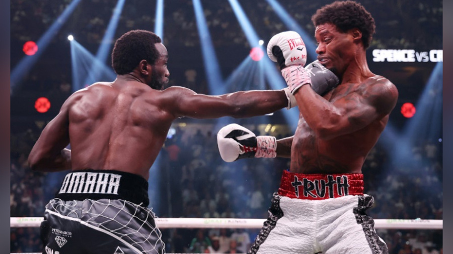 Boxe: Crawford bat Spence Jr et devient champion incontesté des welters