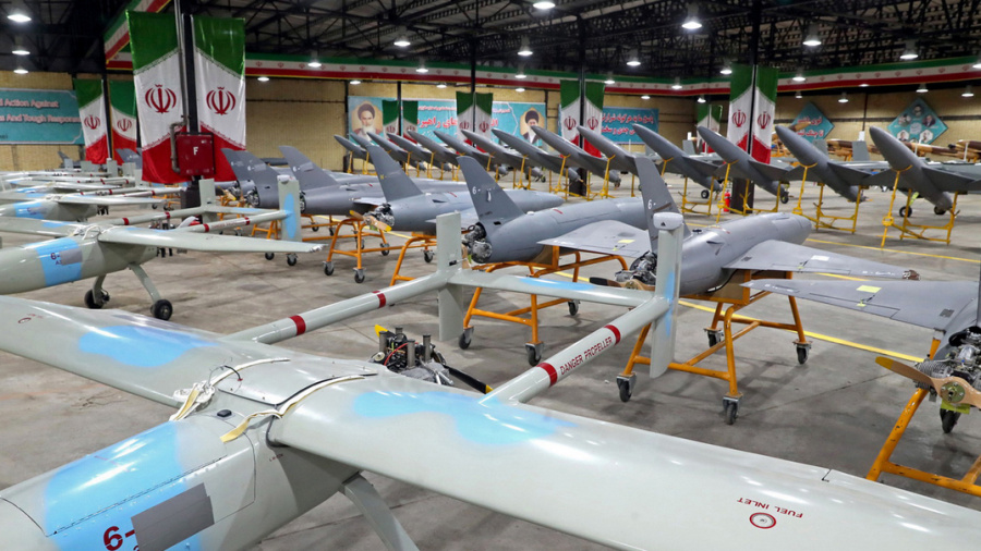 L'Iran exhibe 200 nouveaux drones