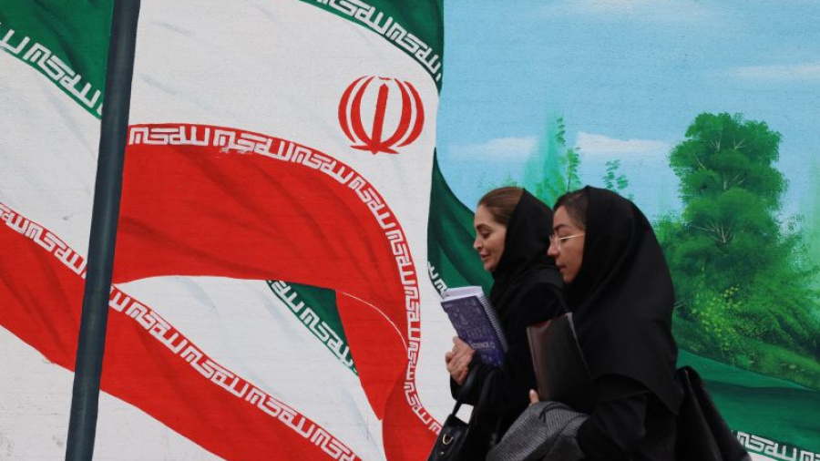 Les femmes renverseront le système islamique d'Iran, affirme Mohammadi, prix Nobel de la paix