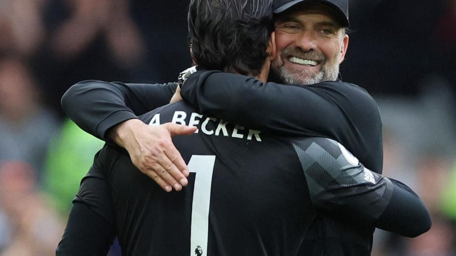 Angleterre: Klopp nommé entraîneur de l'année