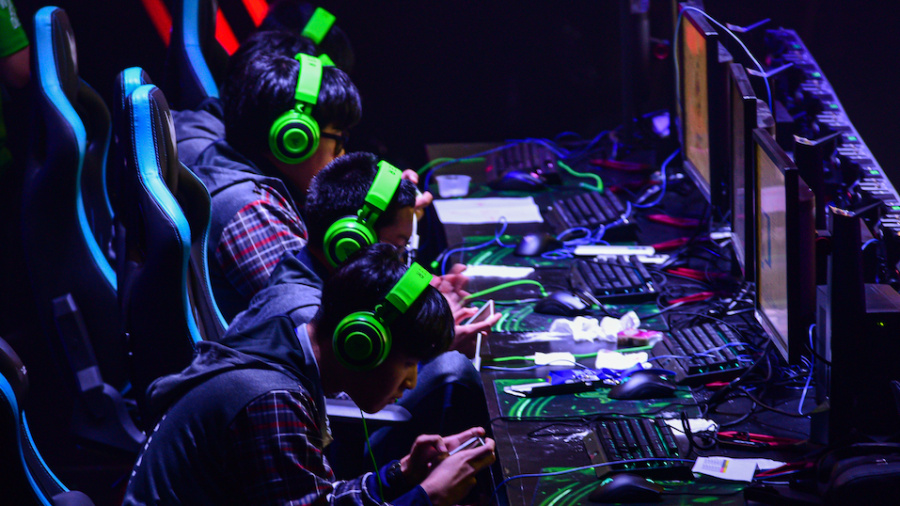Plongée dans l'esport et ses secrets