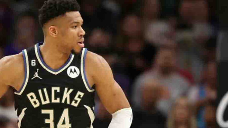 NBA: Milwaukee renverse Toronto grâce à Antetokounmpo et Lopez