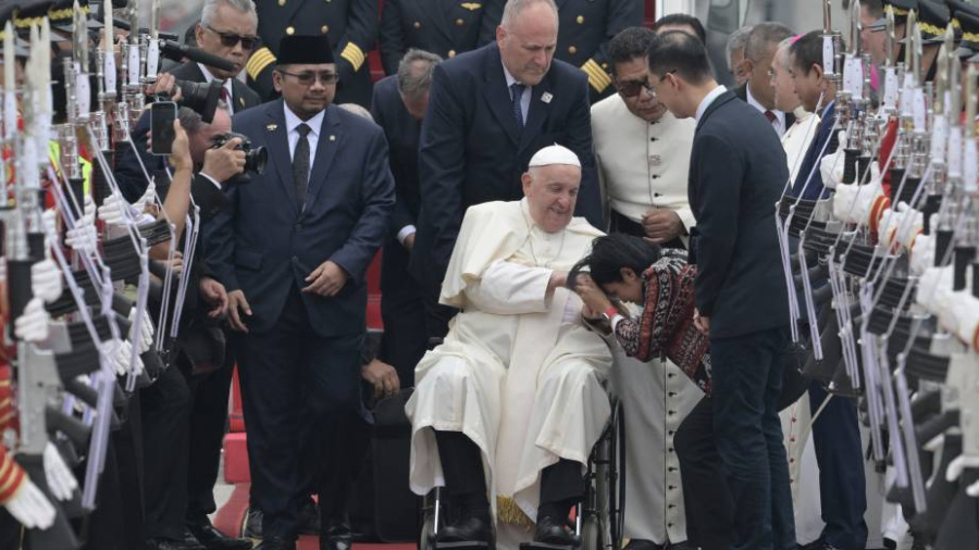 Le pape en Indonésie, première étape d’une tournée marathon en Asie-Pacifique