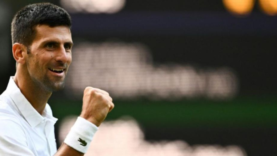 Wimbledon: Swiatek et Djokovic imperturbables