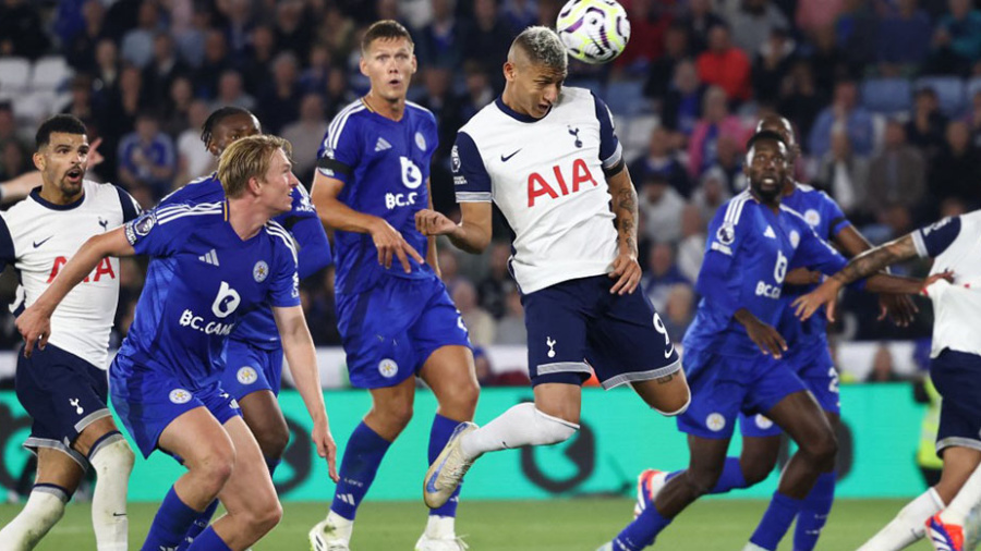 Foot: Tottenham accroché à Leicester