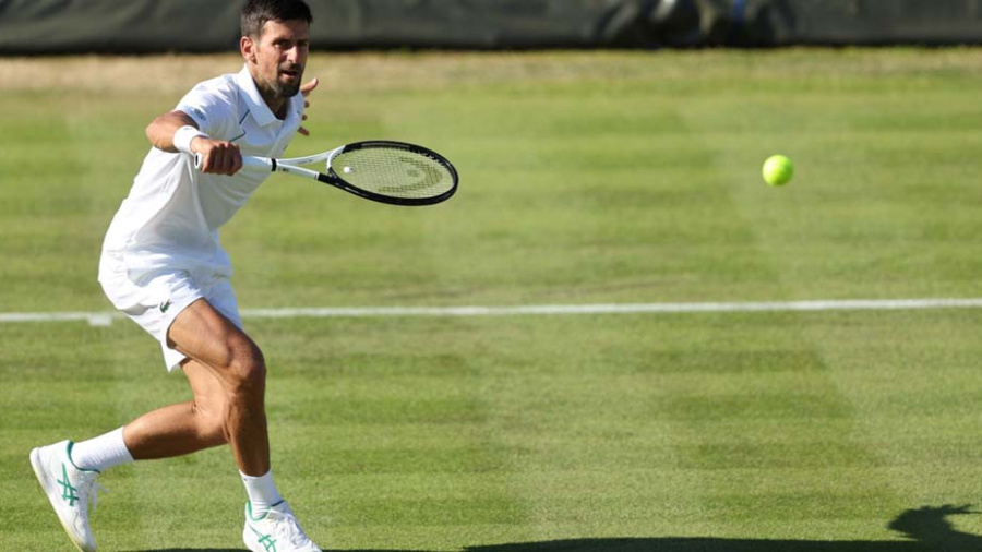 Djokovic reverdit à Wimbledon après un an de déceptions