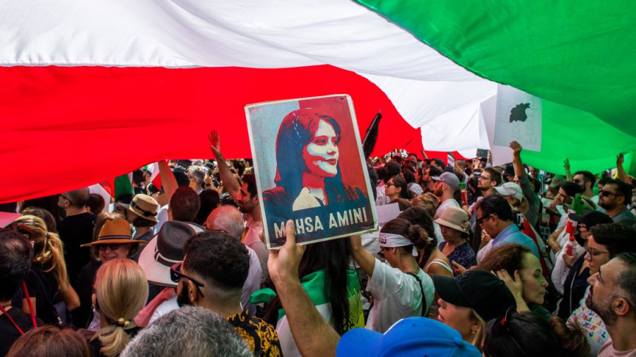 Iran: la tombe de Mahsa Amini profanée