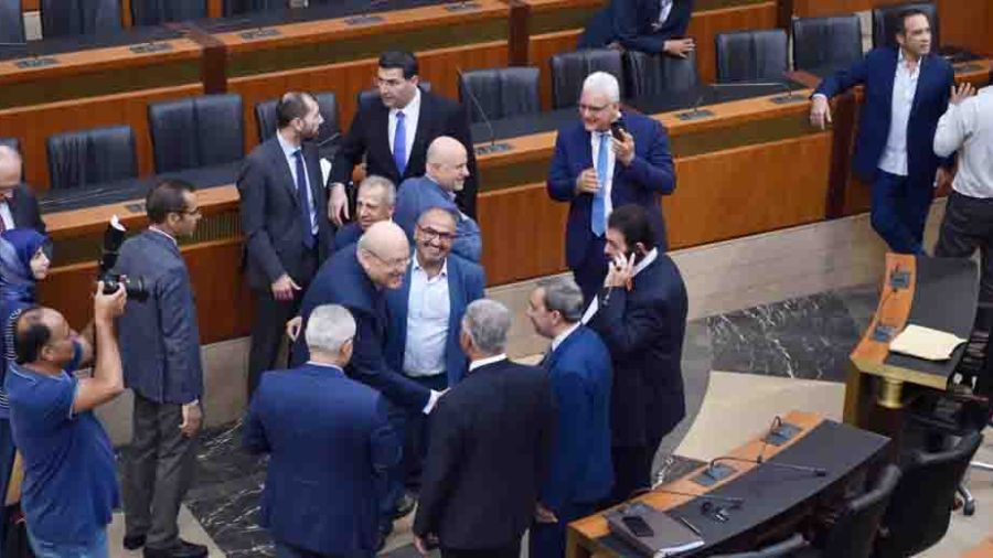 Pas de séance législative faute de quorum