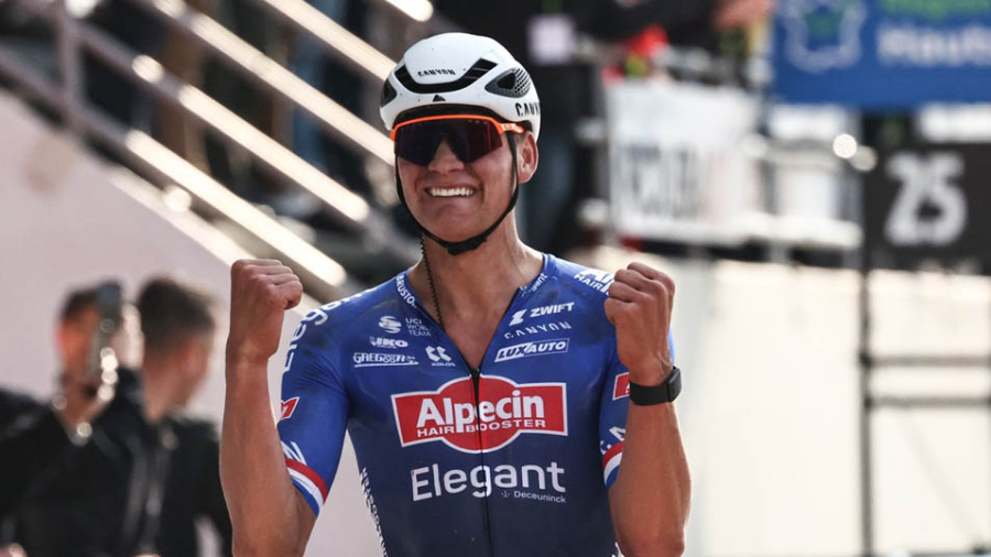 Mathieu van der Poel remporte son premier Paris-Roubaix