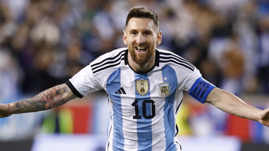 Mbappé et Messi en course pour \