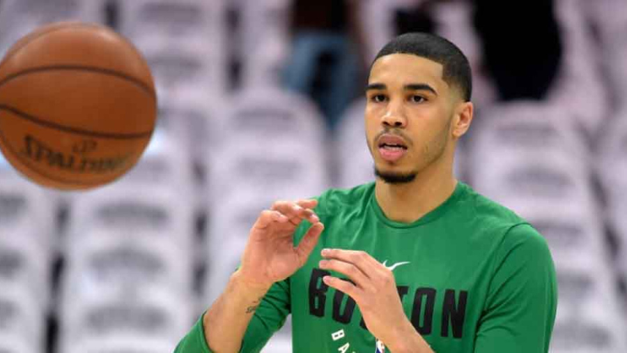 Brown et Tatum portent les Celtics en demi-finale
