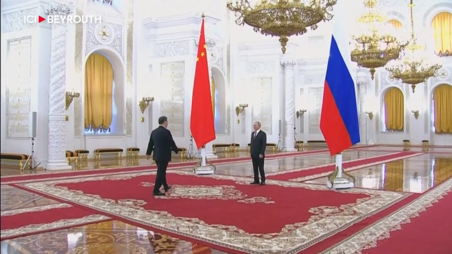 Poutine déroule le tapis rouge à Xi Jinping