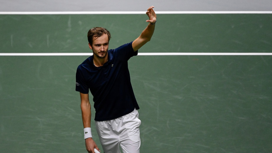 Premier titre de la saison pour Medvedev