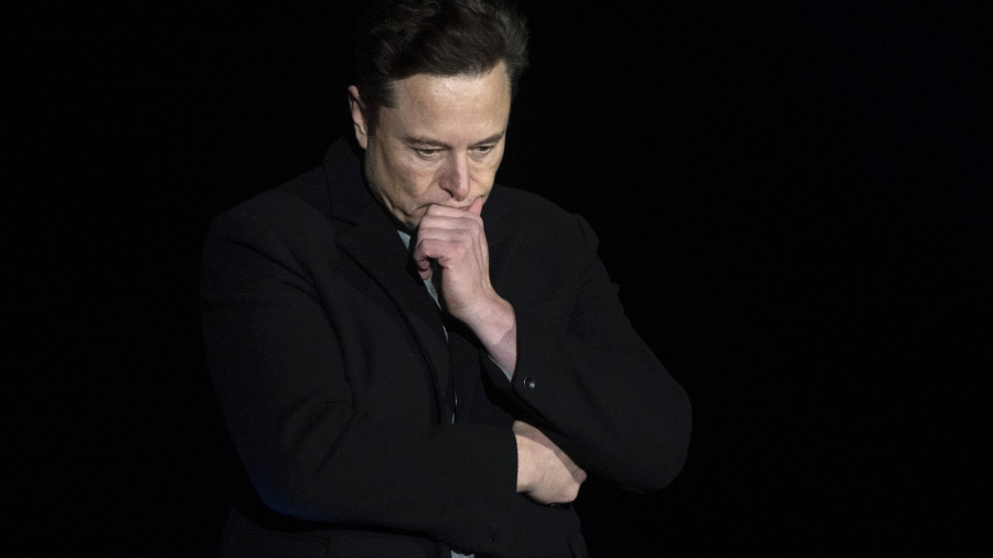 Modération, régulation, rentabilité: Musk face au modèle Twitter