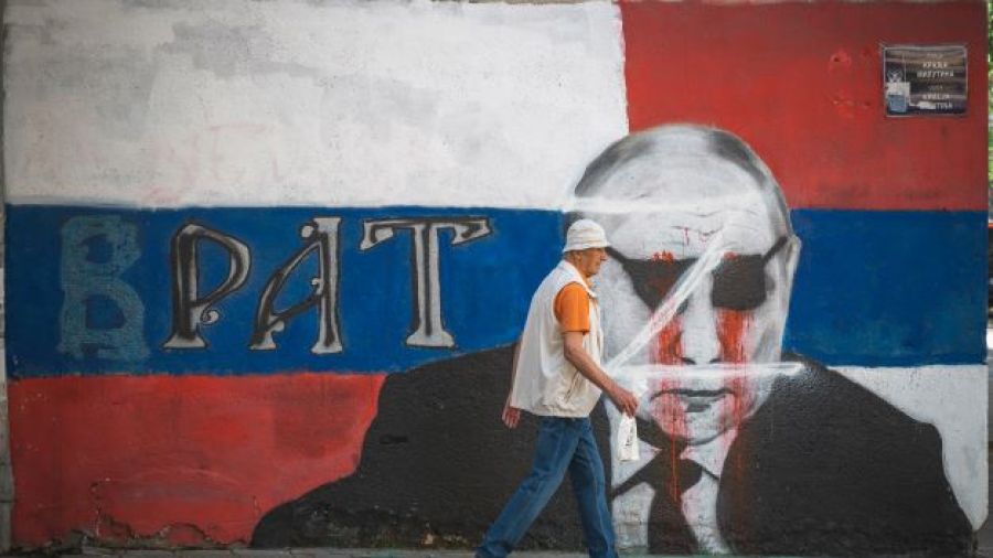 Candidate à l'UE, la Serbie penche toujours vers Moscou