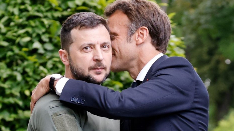 L'Ukraine dans l'Otan, «peu vraisemblable» pour Macron