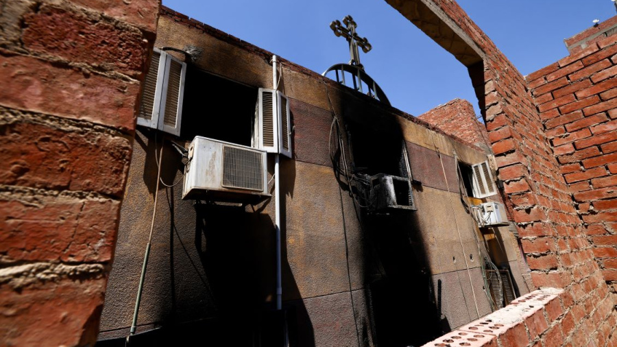 Un incendie dans une église du Caire fait 41 morts