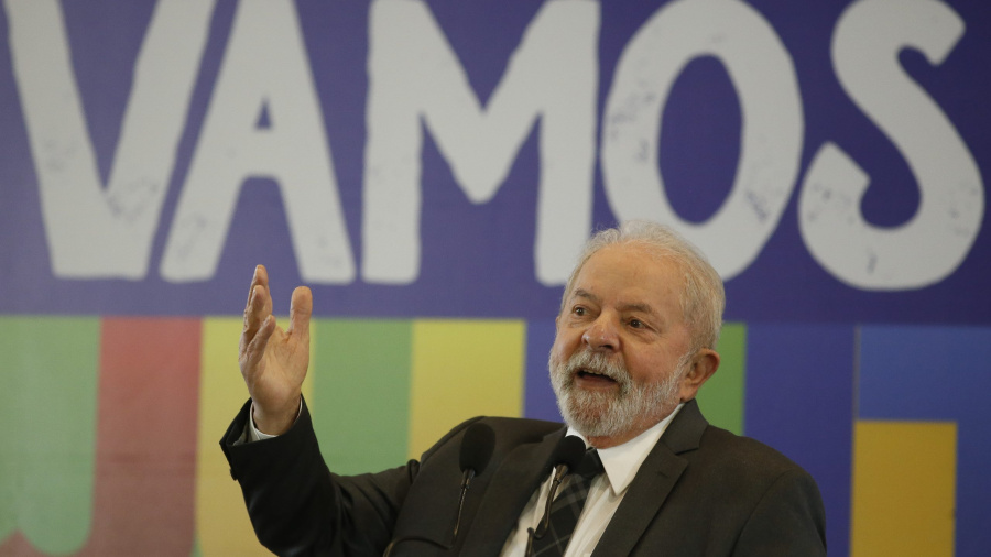 Brésil: Lula reconnaît des cas de corruption à Petrobas